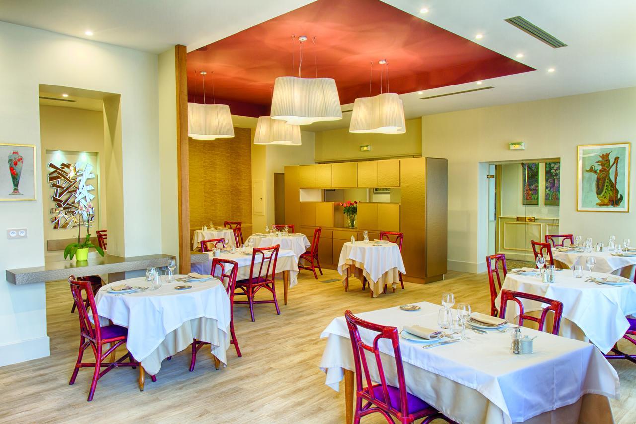 Hotel Restaurant Le Parc Moulins  Exterior foto